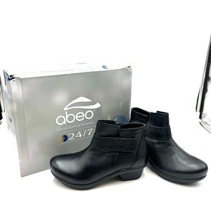 Abeo “Cayley” black size 7 ankle boots